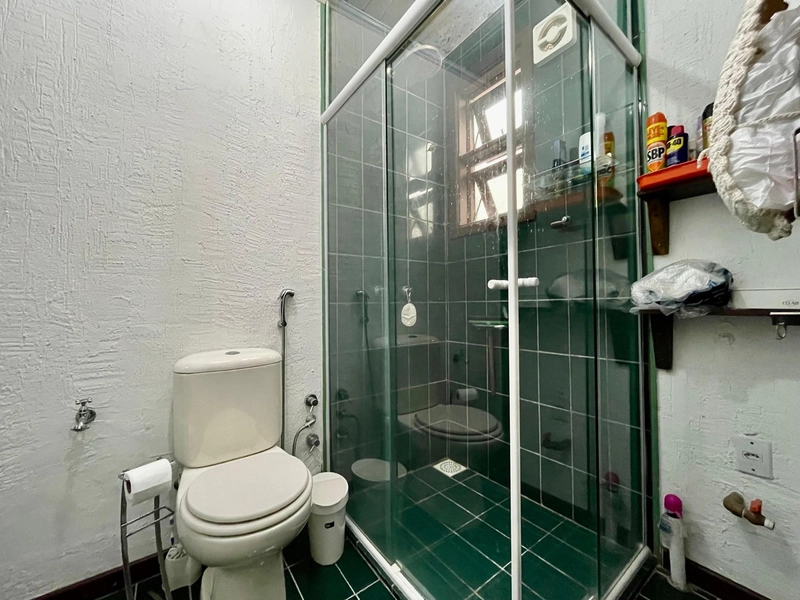 Ampla Residência com Anexo, Piscina e Espaço Gourmet em Dois Terrenos: 29ª foto da galeria de imagens do imóvel