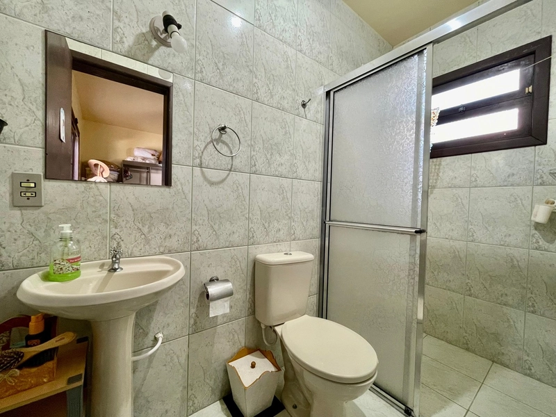 Ampla Residência com Anexo, Piscina e Espaço Gourmet em Dois Terrenos: 14ª foto da galeria de imagens do imóvel