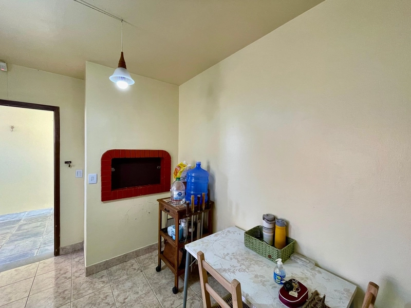 Ampla Residência com Anexo, Piscina e Espaço Gourmet em Dois Terrenos: 6ª foto da galeria de imagens do imóvel