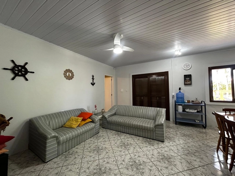 Casa Semi-mobiliada com Piscina e Espaço Gourmet – Frente Leste: 5ª foto da galeria de imagens do imóvel