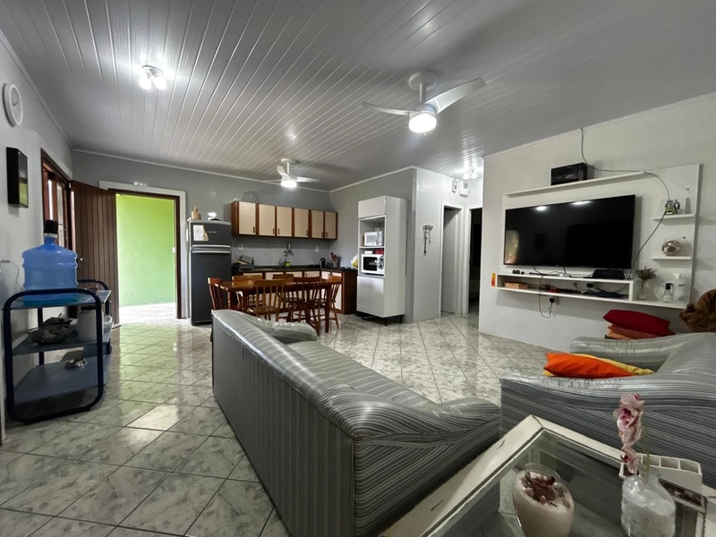 Casa Semi-mobiliada com Piscina e Espaço Gourmet – Frente Leste: 4ª foto da galeria de imagens do imóvel