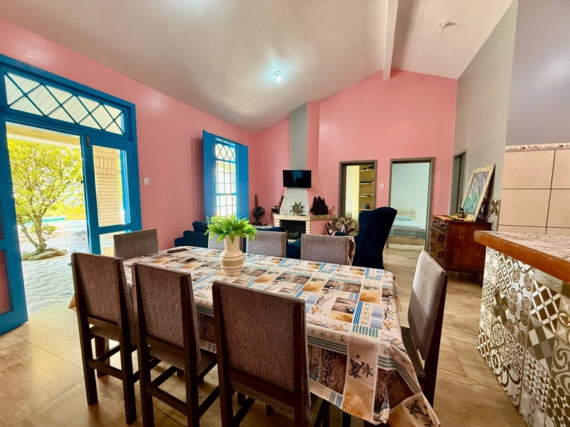 Ampla Casa Mobiliada com Piscina e Espaços Gourmet, Próxima ao Mar!: 18ª foto da galeria de imagens do imóvel