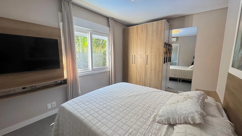 Linda Casa Térrea com Lareira, Piscina e Espaço Gourmet em Condomínio: 17ª foto da galeria de imagens do imóvel