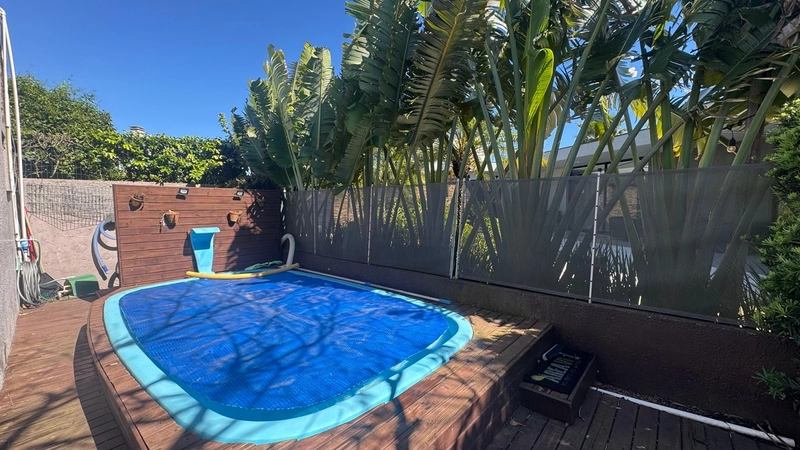 Linda Casa Térrea com Lareira, Piscina e Espaço Gourmet em Condomínio: 5ª foto da galeria de imagens do imóvel