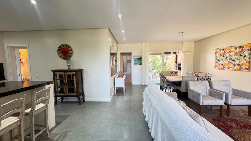 Linda Casa Térrea com Lareira, Piscina e Espaço Gourmet em Condomínio: 10ª foto da galeria de imagens do imóvel