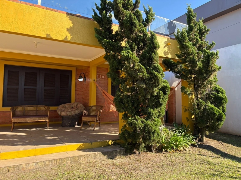 Casa com Anexo Completo – Ideal para Morar e Alugar: 3ª foto da galeria de imagens do imóvel