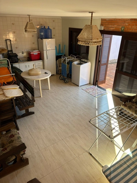 Casa com Anexo Completo – Ideal para Morar e Alugar: 32ª foto da galeria de imagens do imóvel