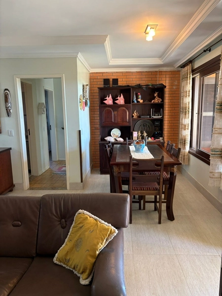 Casa com Anexo Completo – Ideal para Morar e Alugar: 12ª foto da galeria de imagens do imóvel