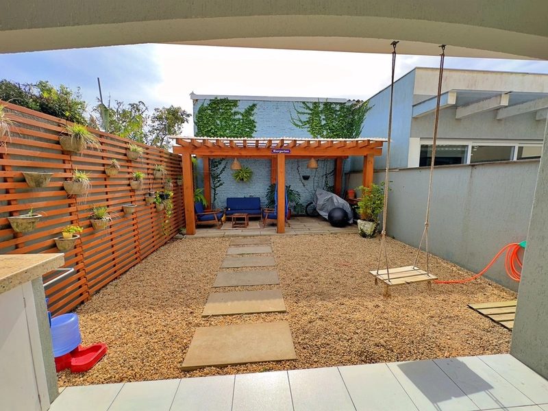 Casa aconchegante com suíte e quintal com pergolado – Frente Leste: 7ª foto da galeria de imagens do imóvel