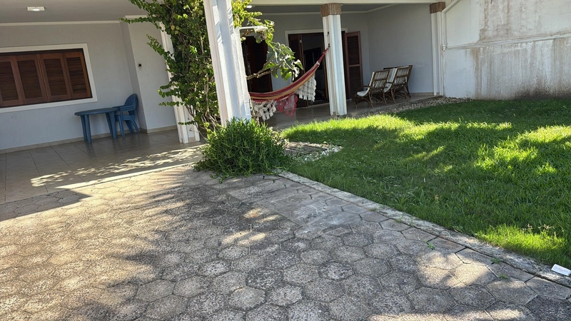 Casa Aconchegante e Decorada com Amplo Pátio Verde: 27ª foto da galeria de imagens do imóvel