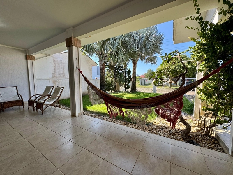 Casa Aconchegante e Decorada com Amplo Pátio Verde: 6ª foto da galeria de imagens do imóvel