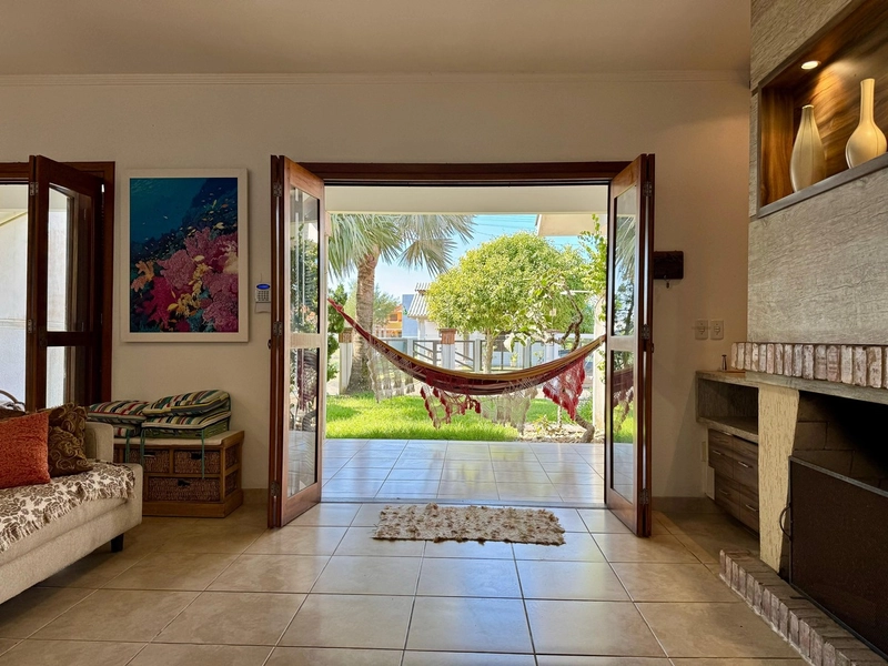 Casa Aconchegante e Decorada com Amplo Pátio Verde: 8ª foto da galeria de imagens do imóvel