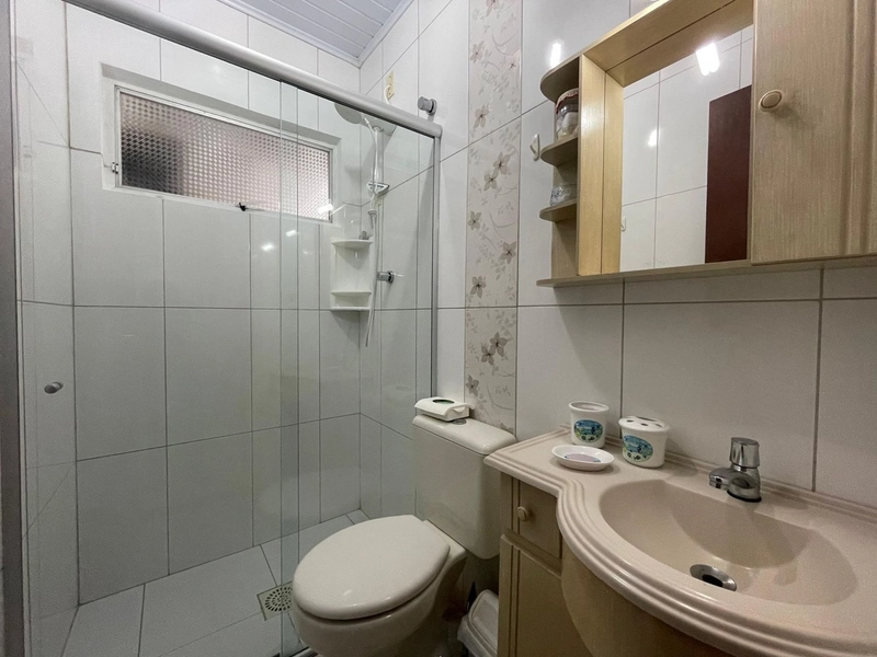 Casa de Esquina com Excelente Localização e Pátio Amplo: 11ª foto da galeria de imagens do imóvel