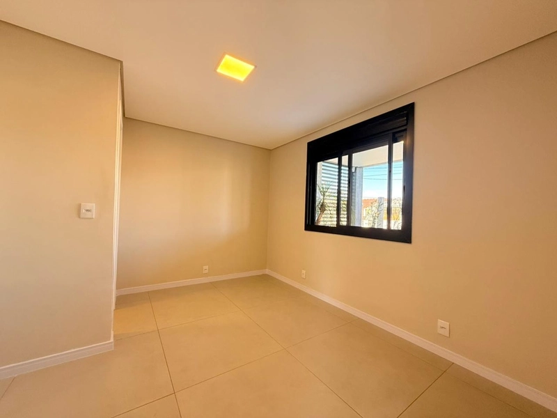 Casa á Venda - 3 Dormitórios com Suíte e Living Integrado!: 5ª foto da galeria de imagens do imóvel