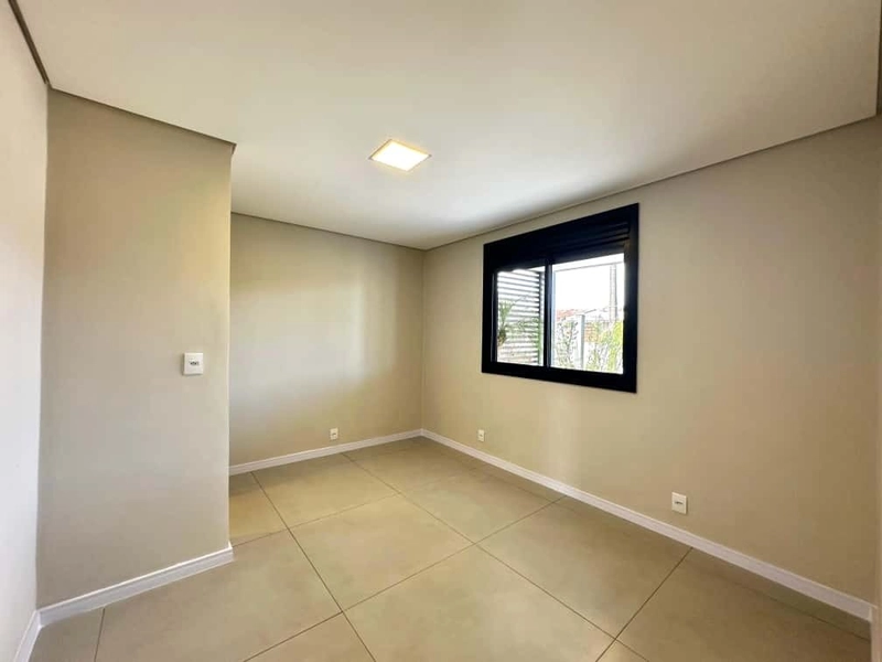 Casa á Venda - 3 Dormitórios com Suíte e Living Integrado!: 13ª foto da galeria de imagens do imóvel
