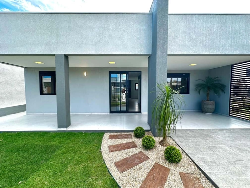 Casa á Venda - 3 Dormitórios com Suíte e Living Integrado!: 2ª foto da galeria de imagens do imóvel