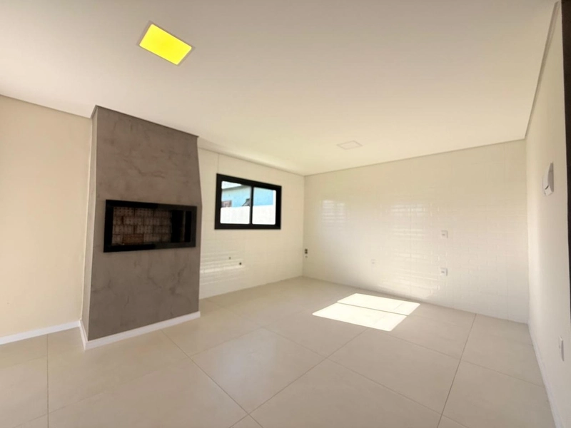 Casa á Venda - 3 Dormitórios com Suíte e Living Integrado!: 3ª foto da galeria de imagens do imóvel