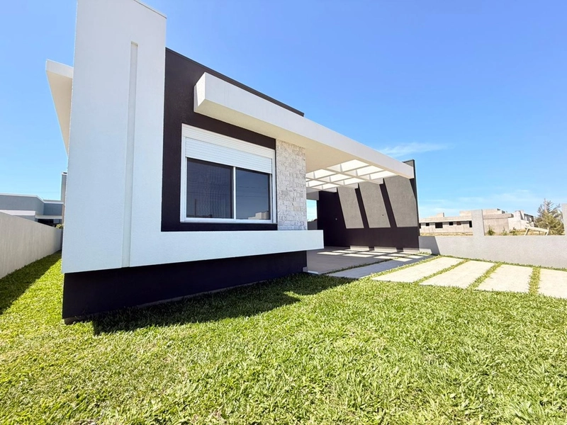 Linda Casa Térrea com Excelente Padrão de Construção!: 3ª foto da galeria de imagens do imóvel