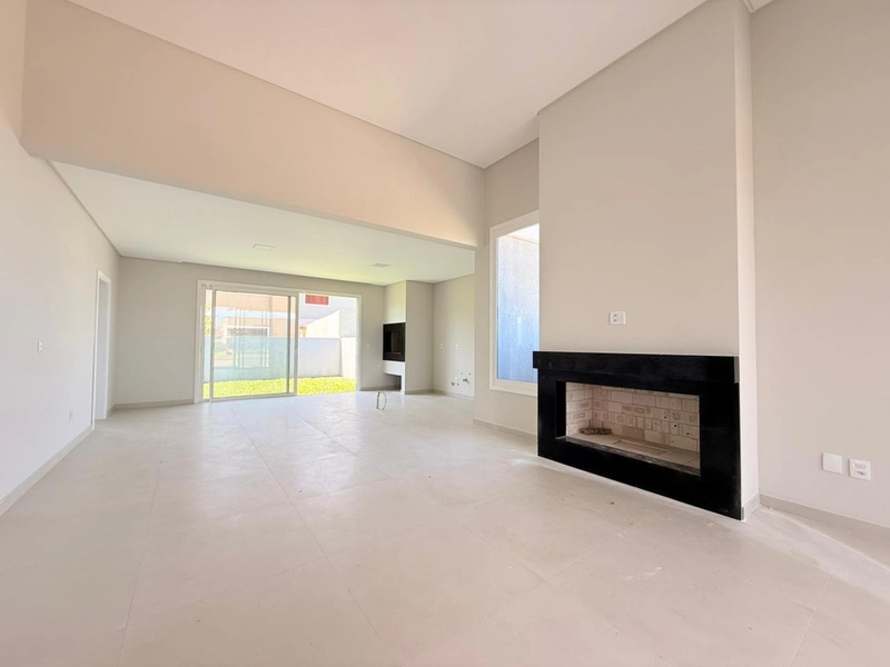 Linda Casa Térrea com Excelente Padrão de Construção!: 8ª foto da galeria de imagens do imóvel