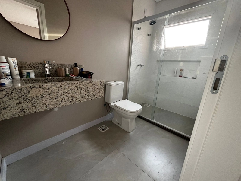 Sobrado à venda com piscina e acabamento de alto padrão: 15ª foto da galeria de imagens do imóvel