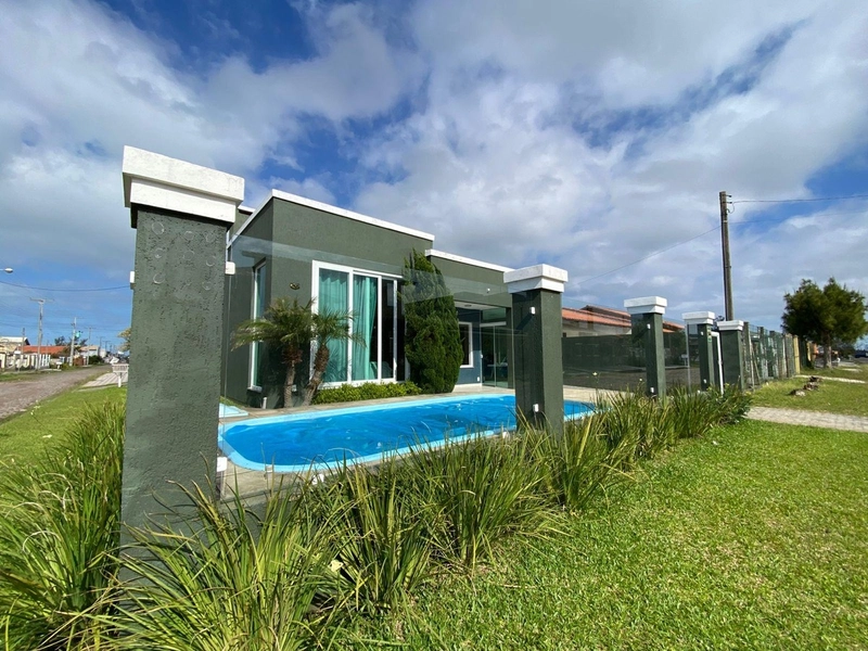 Casa espaçosa com suíte, lareira e piscina privativa!: 35ª foto da galeria de imagens do imóvel