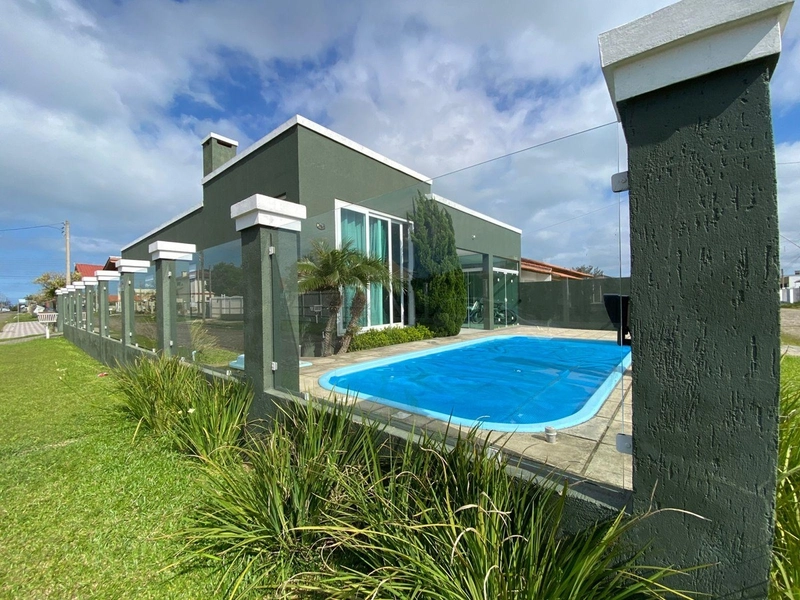 Casa espaçosa com suíte, lareira e piscina privativa!: 36ª foto da galeria de imagens do imóvel