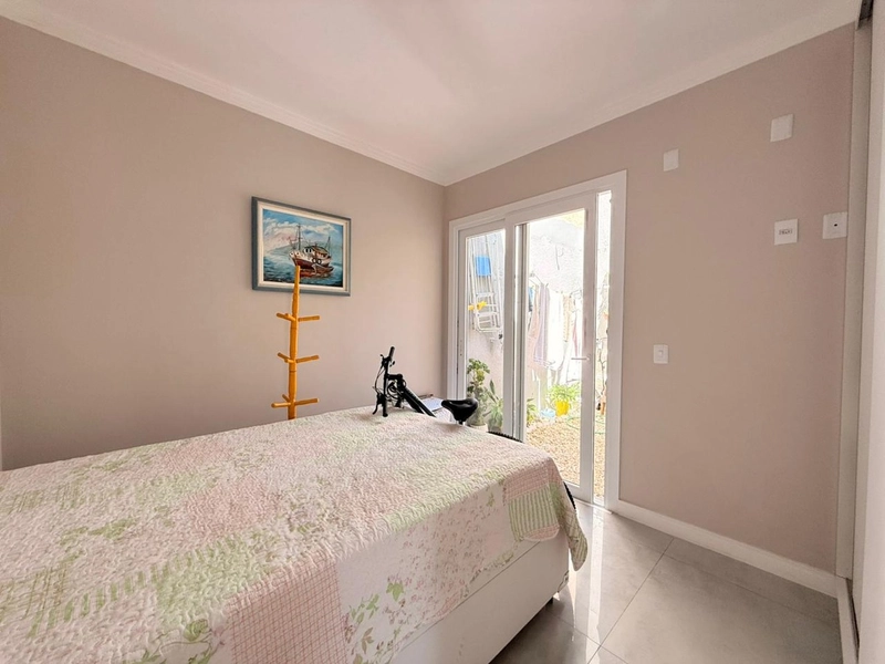 Casa Geminada com Suíte, Churrasqueira e Garagem Fechada!: 9ª foto da galeria de imagens do imóvel