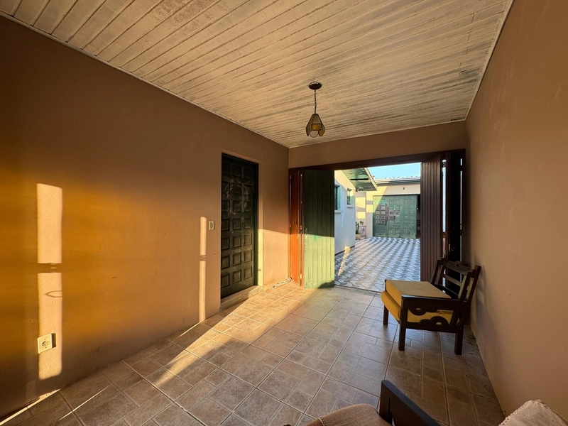 Casa com 2 Suítes, Localizada a Apenas 3 Quadras do Mar!: 5ª foto da galeria de imagens do imóvel