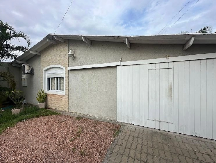 Casa com Piscina, Lareira e Espaço Gourmet Completo!: 2ª foto da galeria de imagens do imóvel