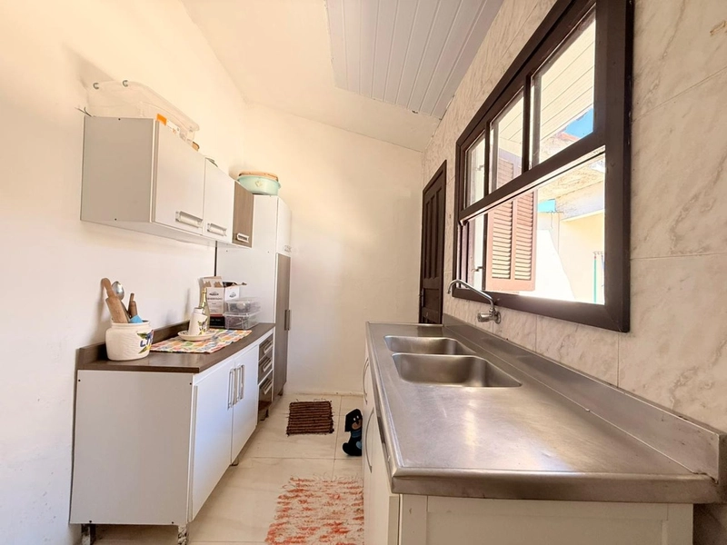 Casa Aconchegante á Venda - Pátio Amplo e Ótima Localização!: 6ª foto da galeria de imagens do imóvel