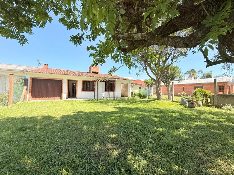 Casa Aconchegante á Venda - Pátio Amplo e Ótima Localização!: 1ª foto da galeria de imagens do imóvel