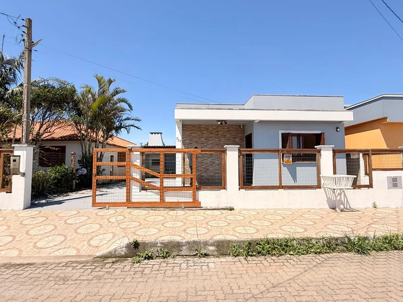 Casa à venda em excelente ponto, com fácil acesso e boa vizinhança!: 2ª foto da galeria de imagens do imóvel