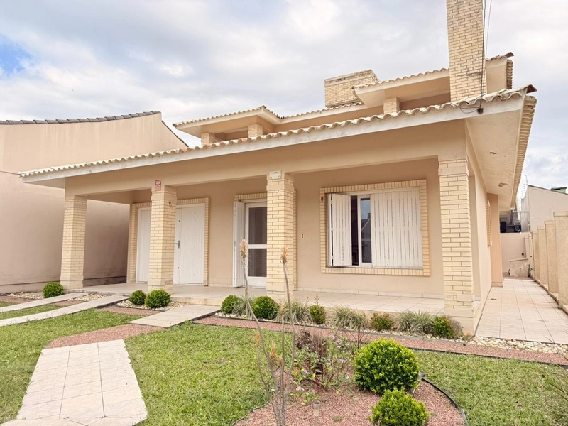 Charmosa Casa Semi-Mobiliada com 2 Suítes e Lareira!: 2ª foto da galeria de imagens do imóvel