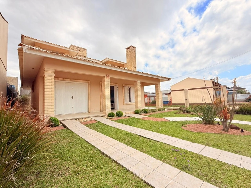 Charmosa Casa Semi-Mobiliada com 2 Suítes e Lareira!: 3ª foto da galeria de imagens do imóvel