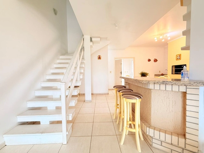 Charmosa Casa Semi-Mobiliada com 2 Suítes e Lareira!: 8ª foto da galeria de imagens do imóvel