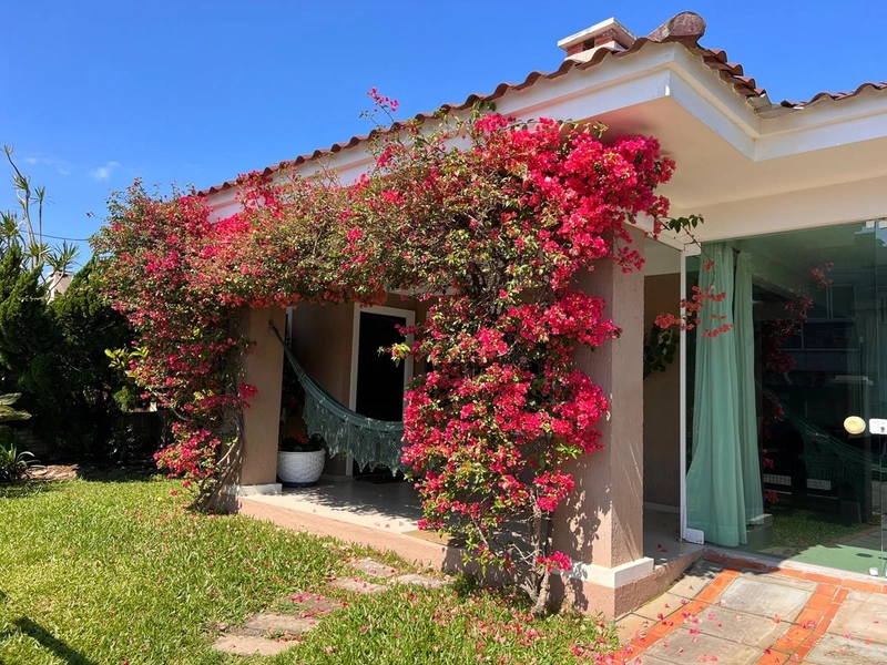 Casa Completa com Piscina Aquecida e Espaço Gourmet!: 1ª foto da galeria de imagens do imóvel