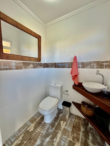 Linda Casa com Piscina e Quiosque, Próxima ao Mar e Centro!: 27ª foto da galeria de imagens do imóvel