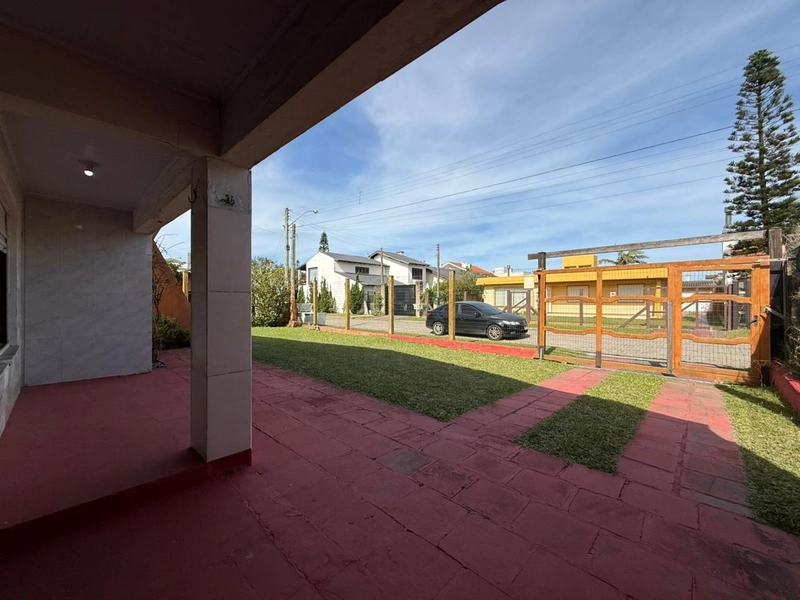 Casa Espaçosa e Bem Localizada, Próximo ao Mar!: 3ª foto da galeria de imagens do imóvel