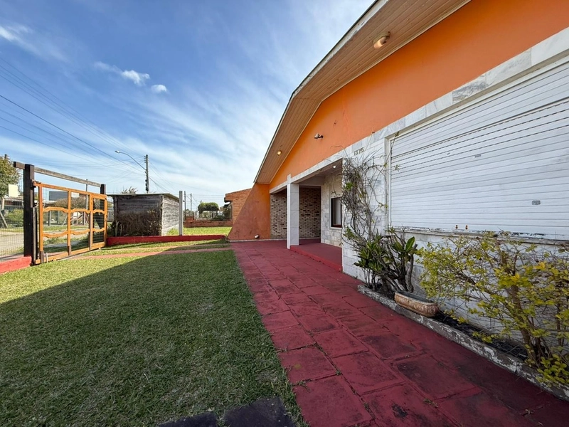 Casa Espaçosa e Bem Localizada, Próximo ao Mar!: 2ª foto da galeria de imagens do imóvel