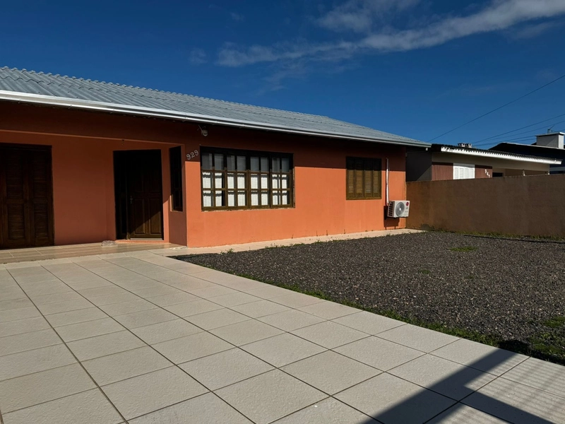 Encante-se com Esta Excelente Casa,  Ideal Para Quem Busca Conforto!: 2ª foto da galeria de imagens do imóvel