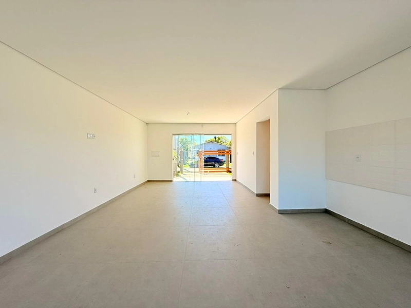 Charmosa Casa á venda, com duas Suítes, Piscina e Ótima Localização!: 8ª foto da galeria de imagens do imóvel