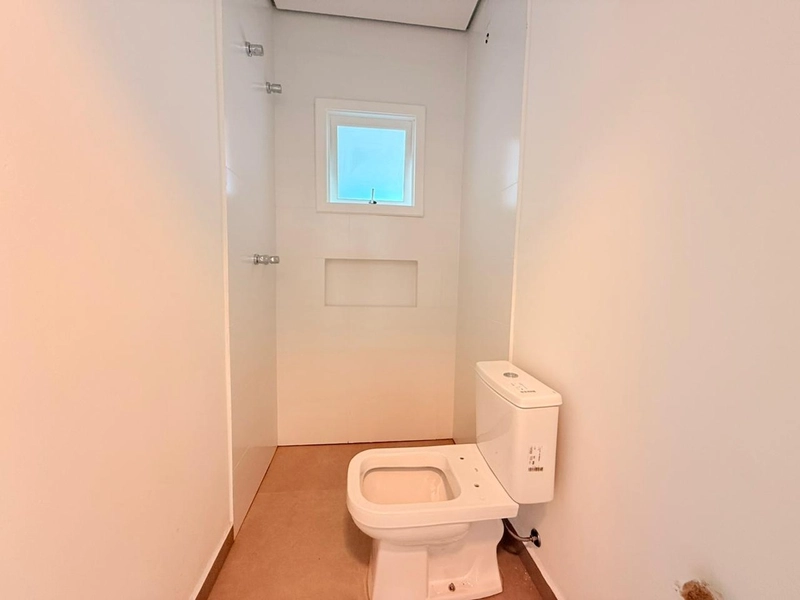 Charmosa Casa á venda, com duas Suítes, Piscina e Ótima Localização!: 12ª foto da galeria de imagens do imóvel