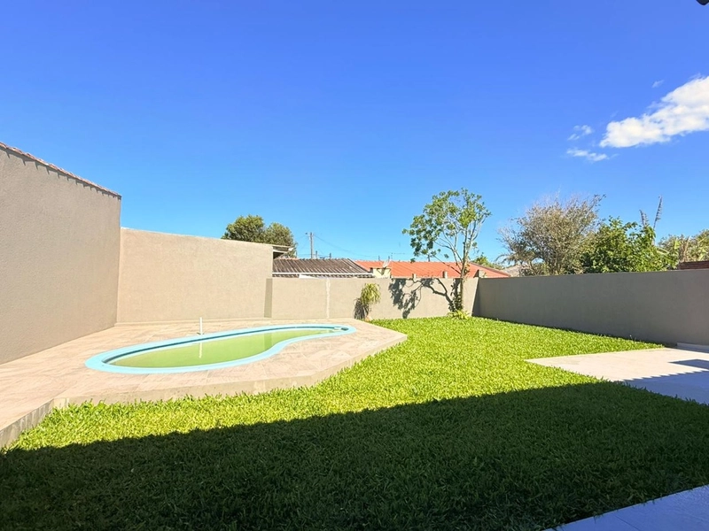 Charmosa Casa á venda, com duas Suítes, Piscina e Ótima Localização!: 4ª foto da galeria de imagens do imóvel