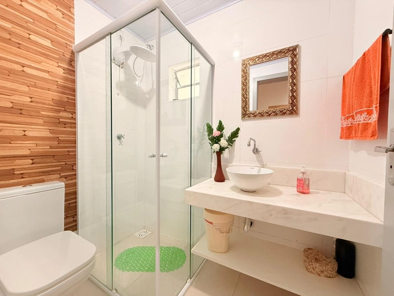 Lindo Sobrado Aconchegante com duas Suítes e Pátio Amplo!: 10ª foto da galeria de imagens do imóvel