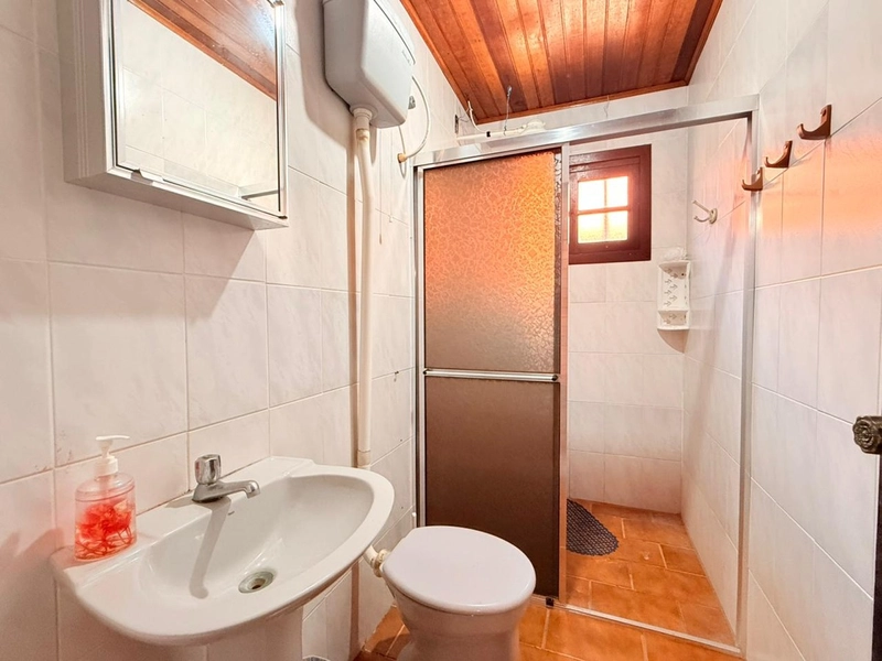 Casa Charmosa e Aconchegante, com 3 Quartos e um Pátio Amplo!: 8ª foto da galeria de imagens do imóvel