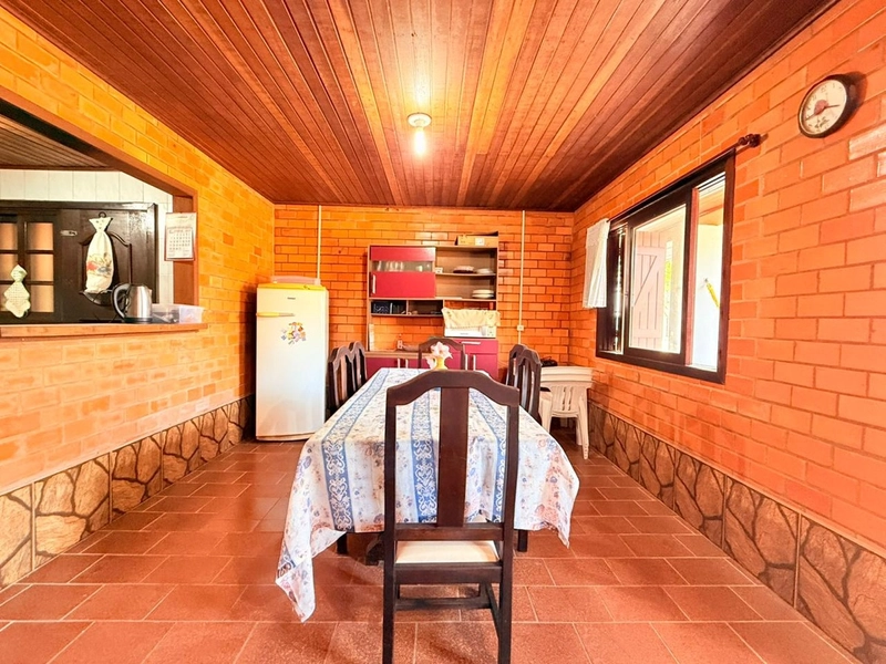 Casa Charmosa e Aconchegante, com 3 Quartos e um Pátio Amplo!: 7ª foto da galeria de imagens do imóvel