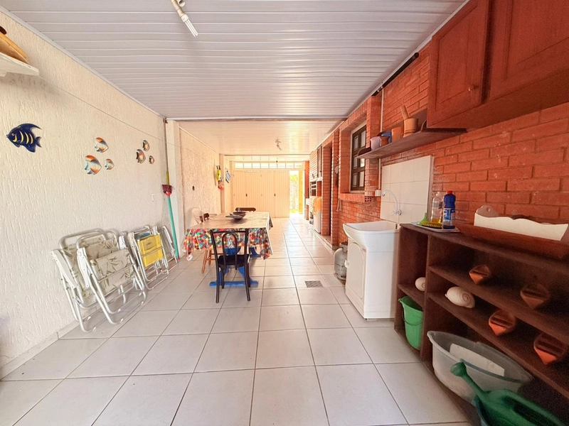 Charmosa Casa a Venda, 3 Quartos, Pátio Amplo e Ótima Localização!: 12ª foto da galeria de imagens do imóvel