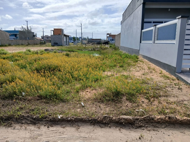 Excelente Terreno, Localizado em Região Tranquila e de Fácil Acesso!: 1ª foto da galeria de imagens do imóvel