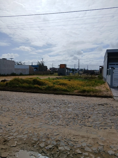 Excelente Terreno, Localizado em Região Tranquila e de Fácil Acesso!: 4ª foto da galeria de imagens do imóvel