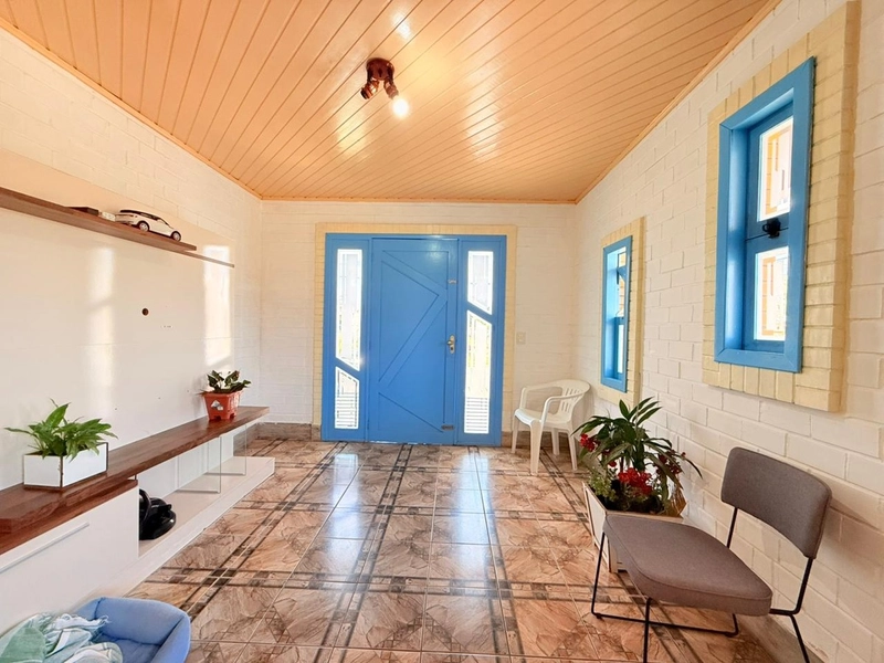 Linda Casa de Esquina, com uma Ótima Localização!: 5ª foto da galeria de imagens do imóvel